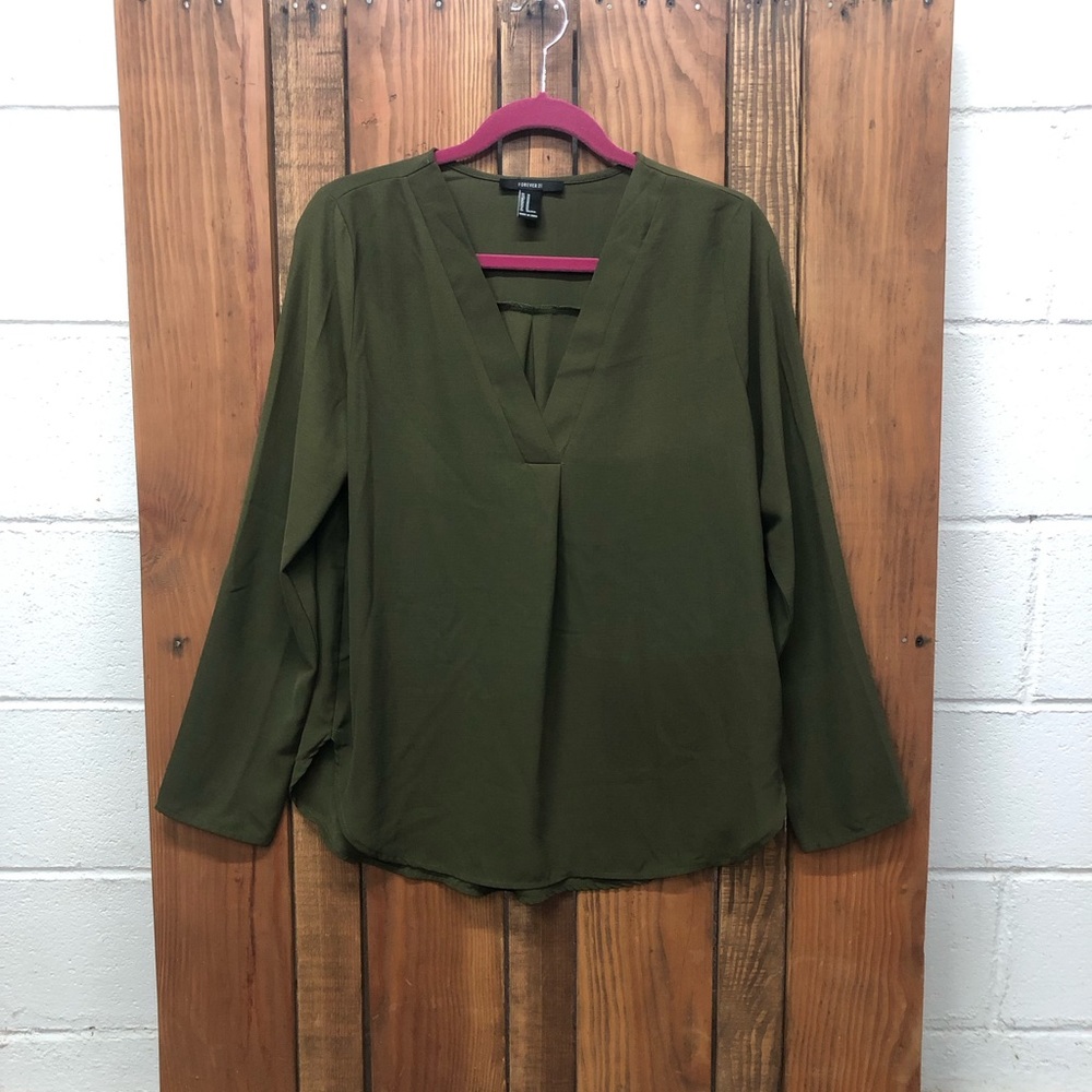 Forever 21 size medium olive green top - Picture 1 of 7